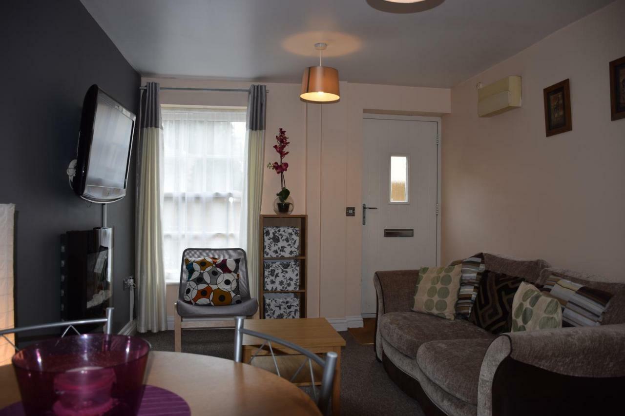 8 York Mews Lägenhet Shepton Mallet Exteriör bild